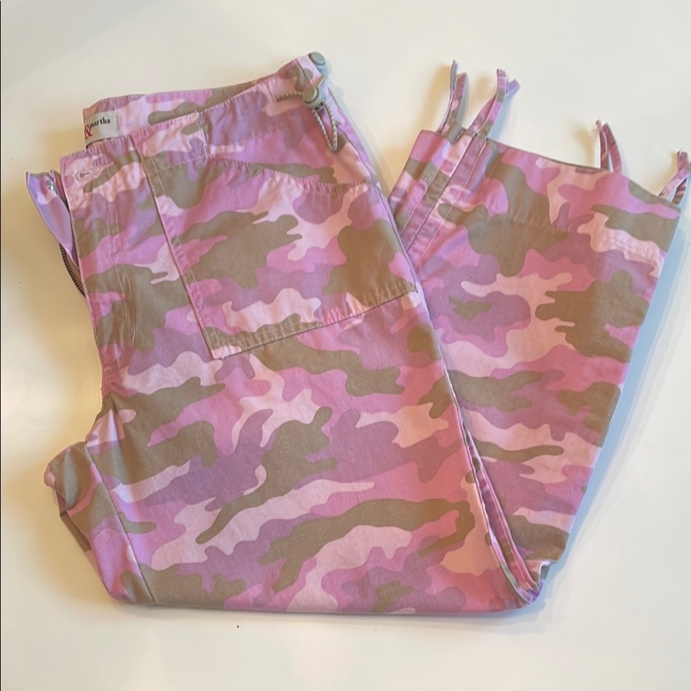 Pink Camo capris